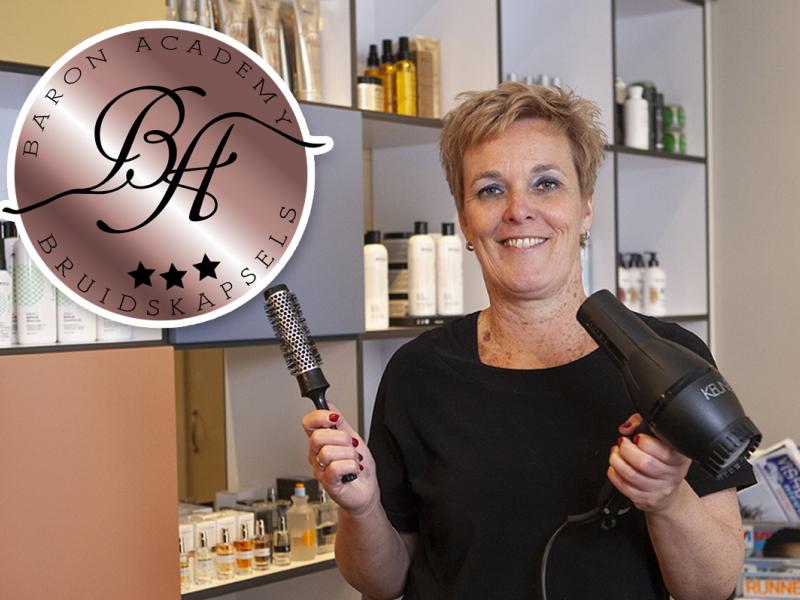 Trendy-hairstyling-team-werknemer-2.jpg